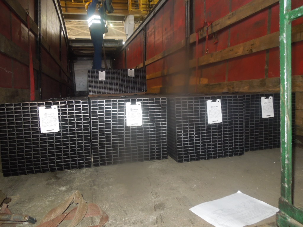 Погрузка сборного заказа 40х20х1,5 и 40х20х2